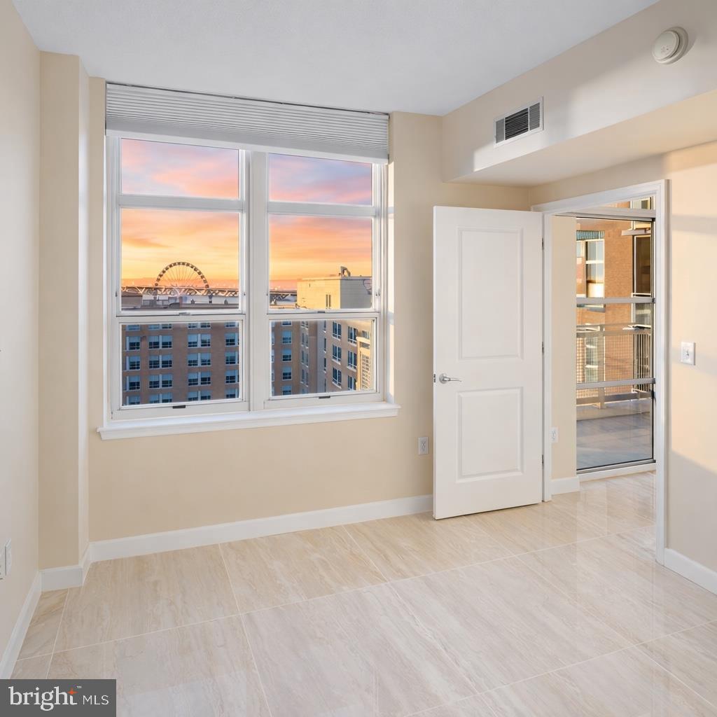 157 Fleet St #1011 Property Photo 4