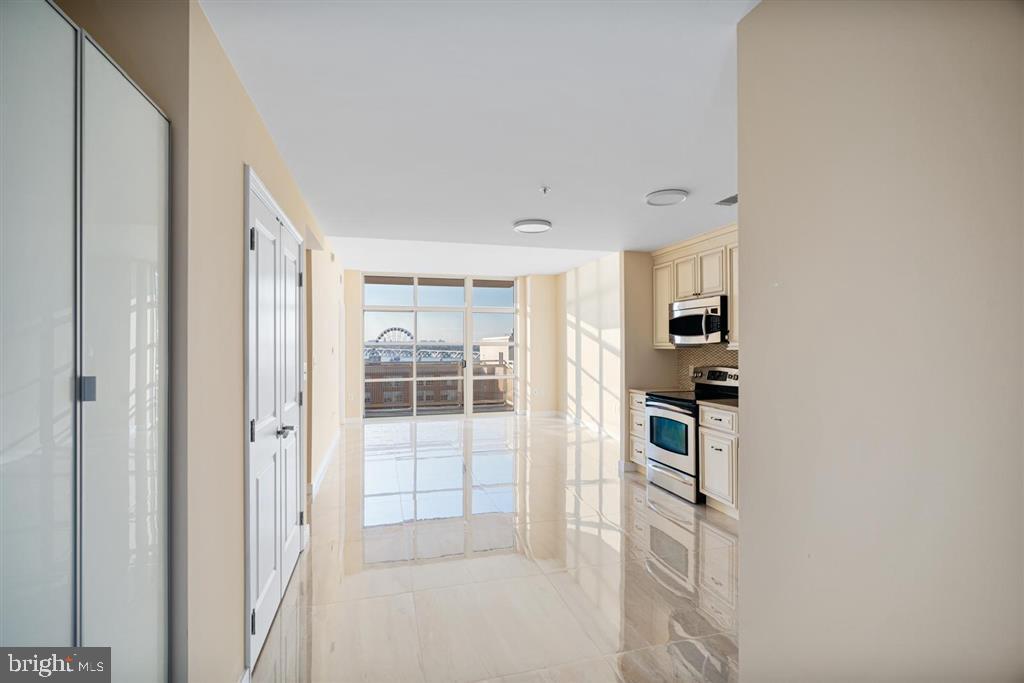 157 Fleet St #1011 Property Photo 12