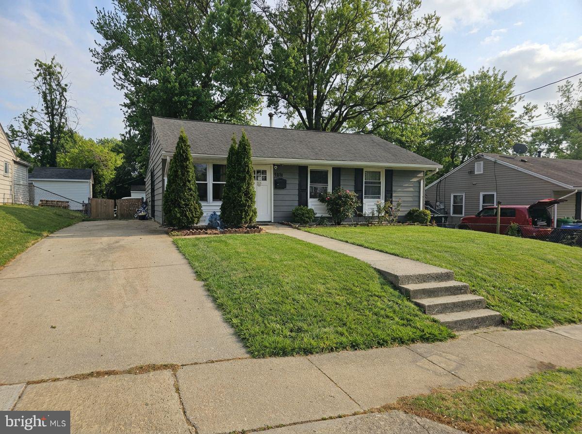 1111 Westfield Dr Property Photo 1