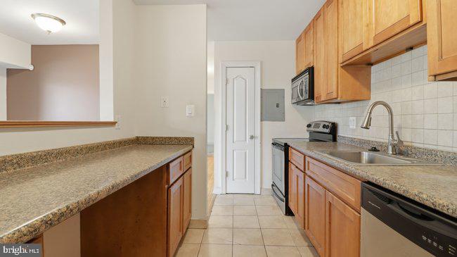 6307 Hil Mar Dr #7 Property Photo 13