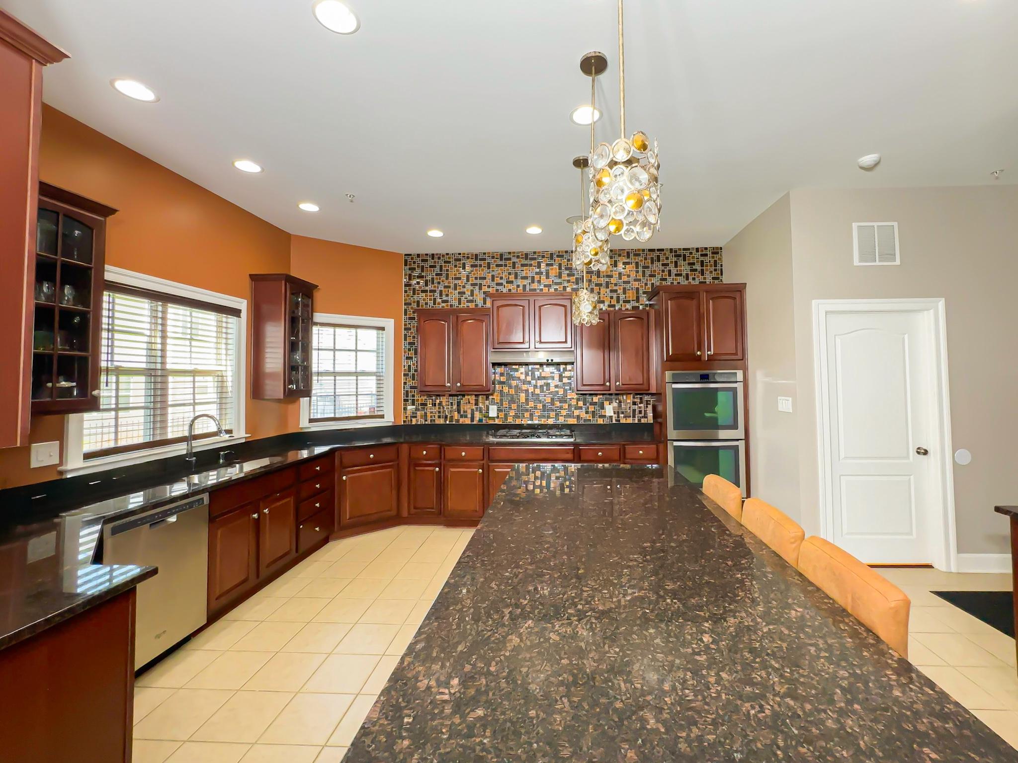 6609 Chatham Park Dr Property Photo 7
