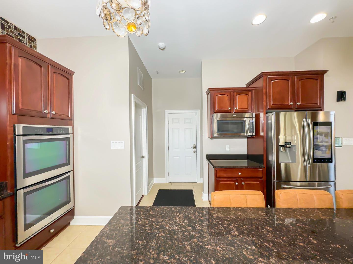 6609 Chatham Park Dr Property Photo 8