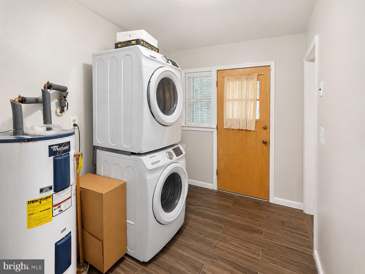 8107 Jordan Park Blvd Property Photo 16
