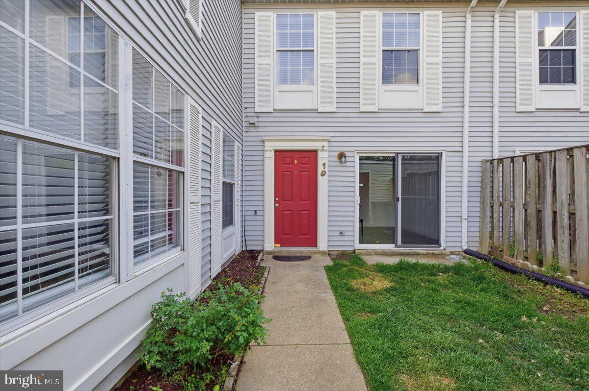 19 Barberry Ct #39-4 Property Photo 1