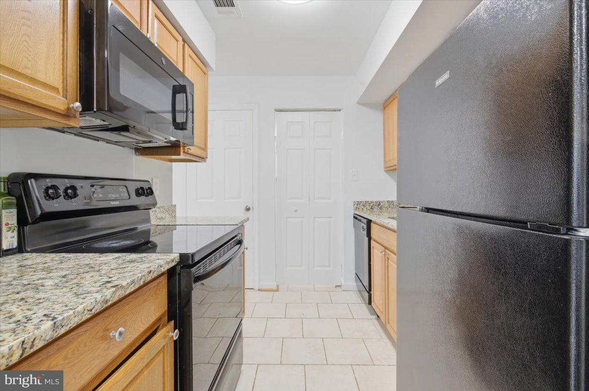19 Barberry Ct #39-4 Property Photo 3