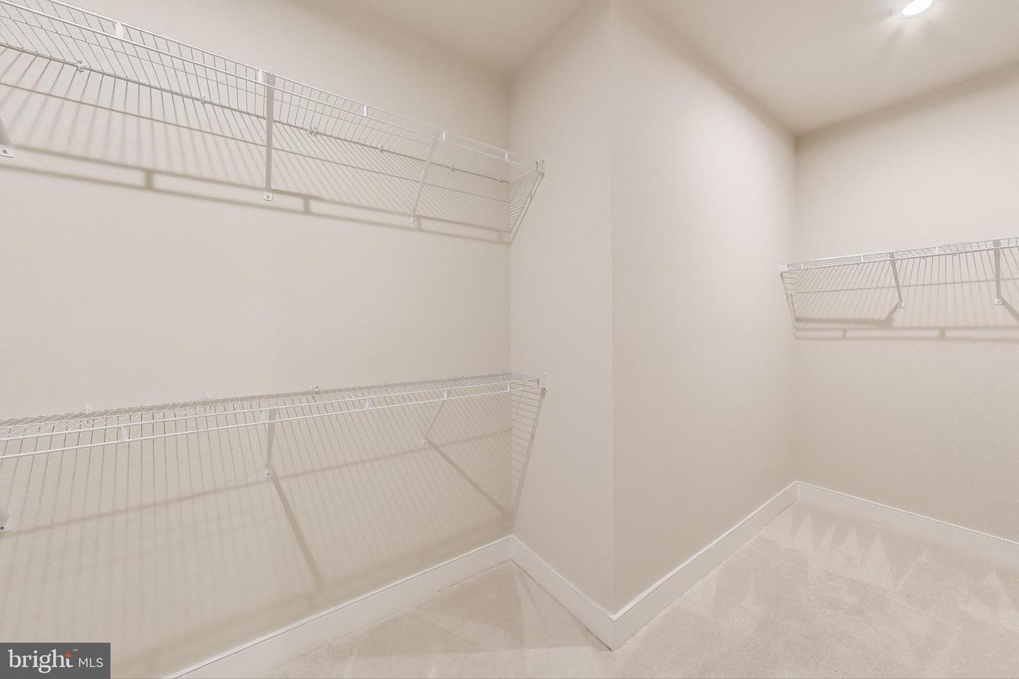 104 Saint Ives Pl #202 Property Photo 28