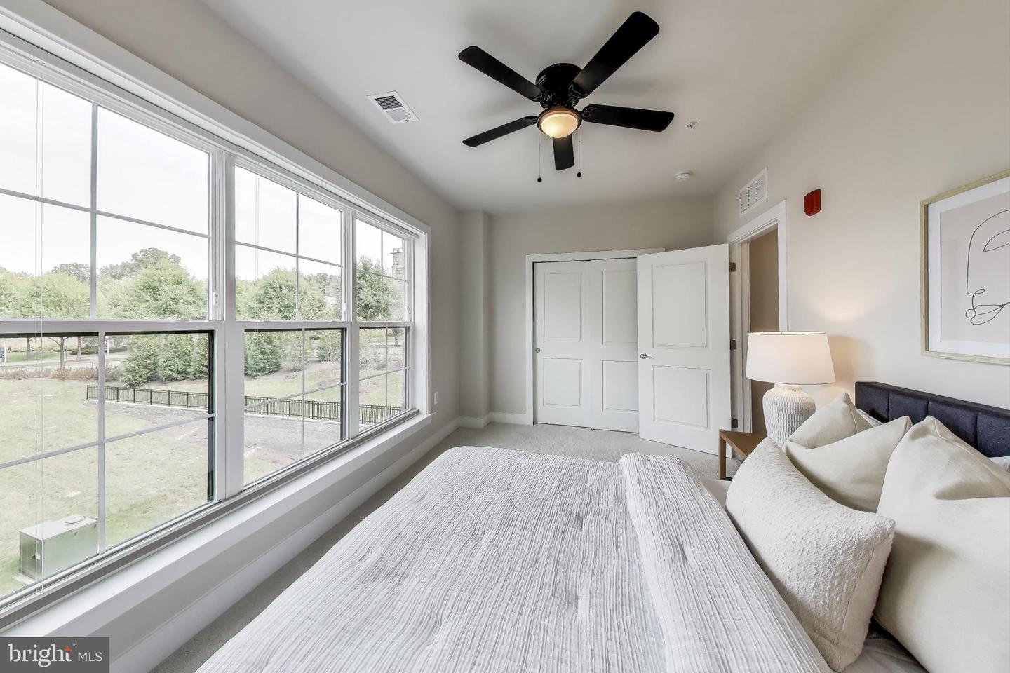 104 Saint Ives Pl #202 Property Photo 33
