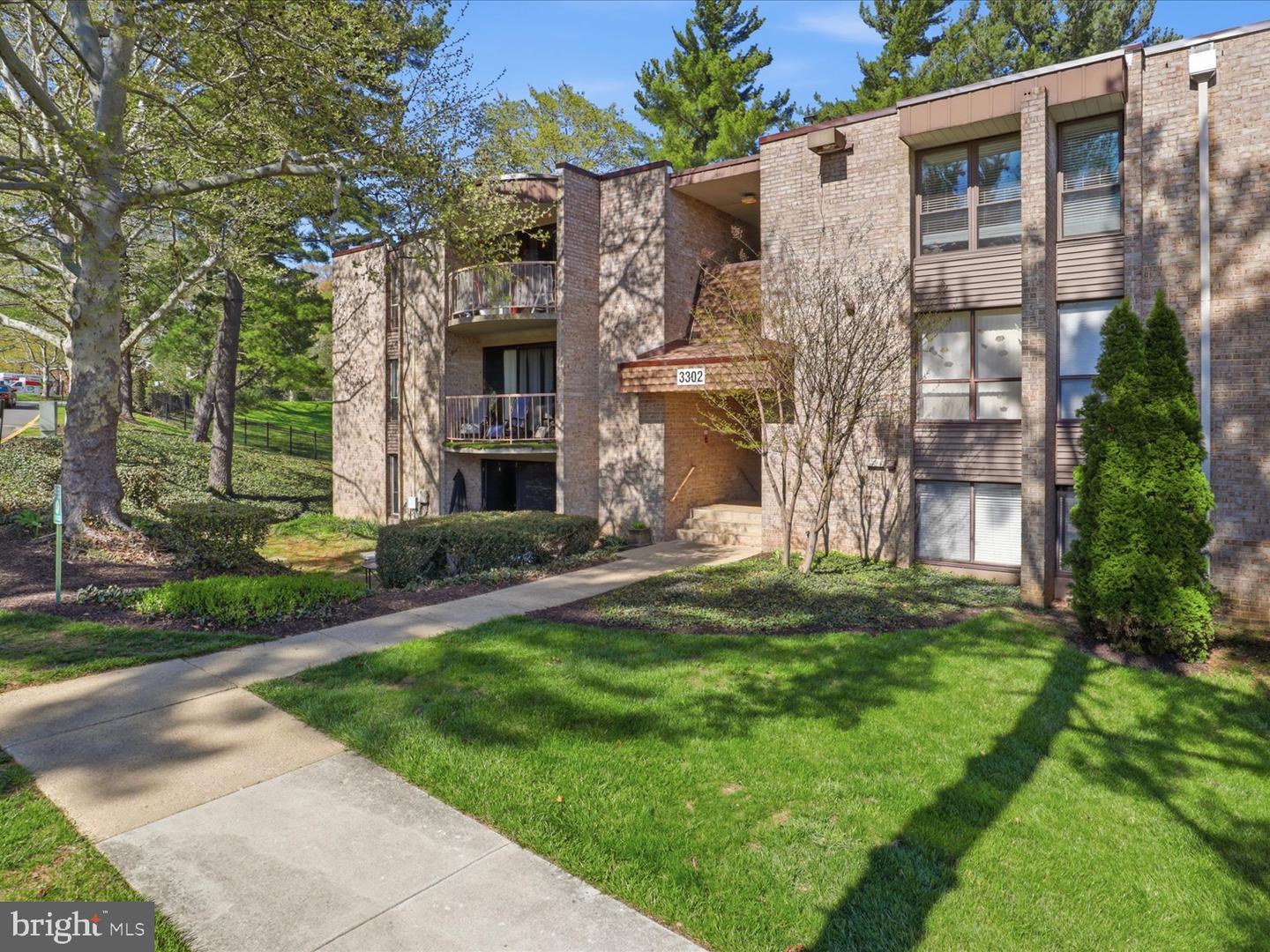 3302 Huntley Square Dr #t2 Property Photo 2