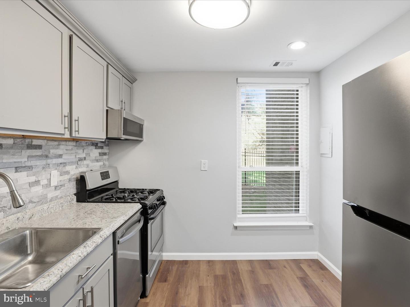3302 Huntley Square Dr #t2 Property Photo 10