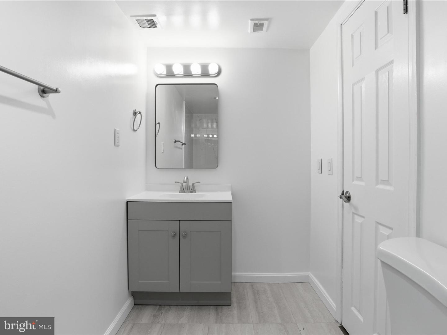 3302 Huntley Square Dr #t2 Property Photo 14
