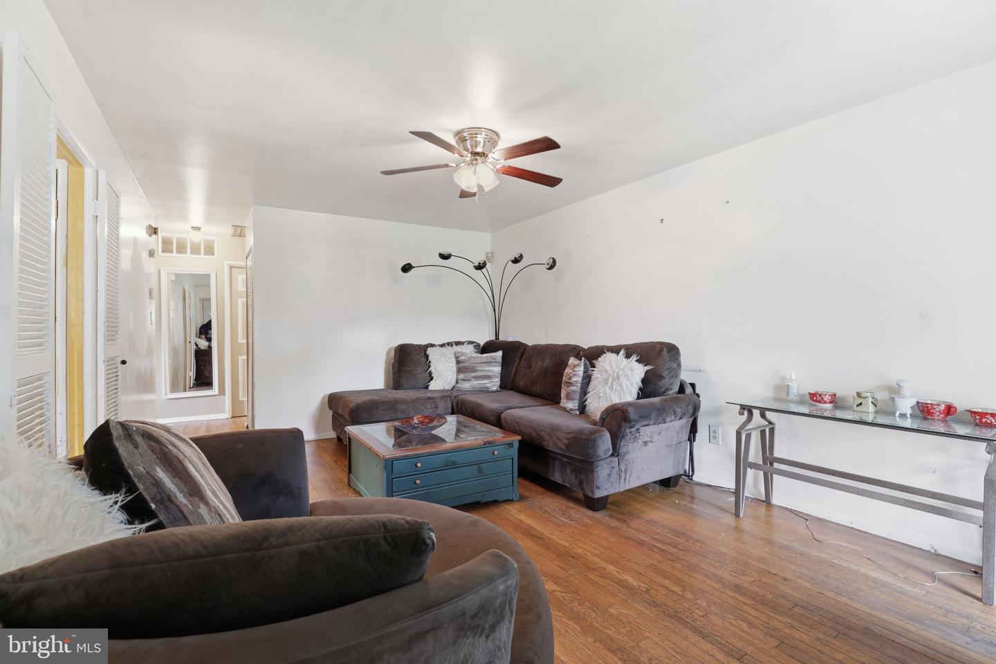 2600 Afton St Property Photo 2