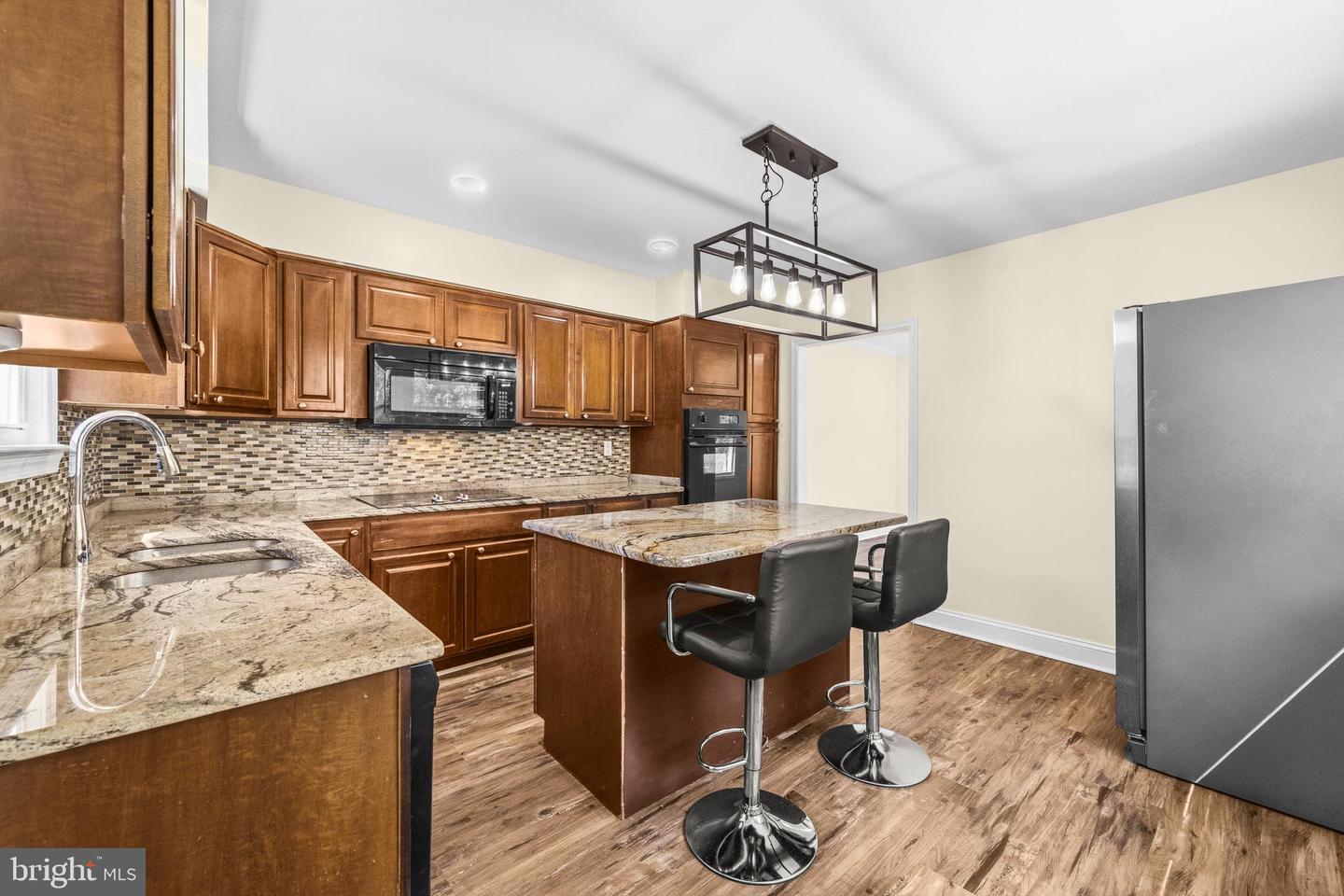 6304 Westridge Ct Property Photo 6