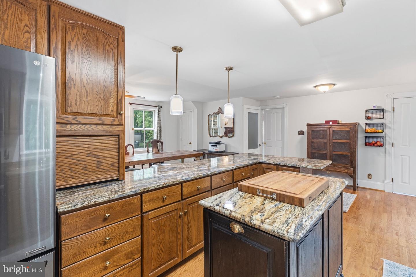 1105 Montgomery St Property Photo 4