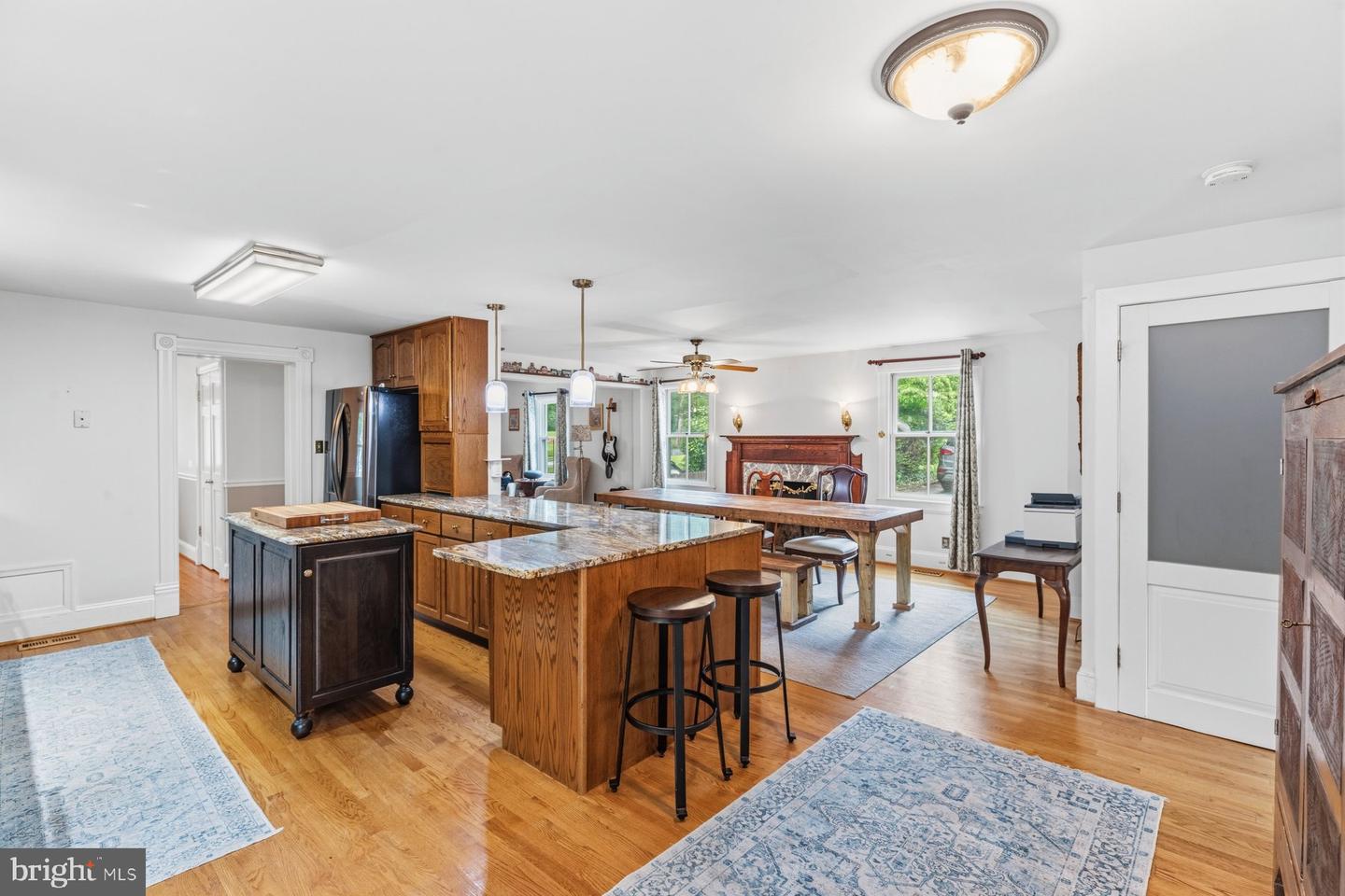 1105 Montgomery St Property Photo 6
