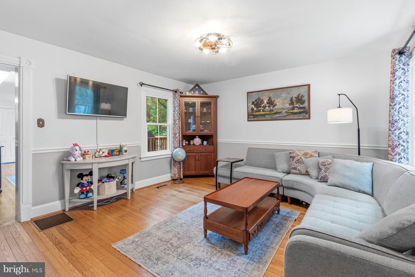 1105 Montgomery St Property Photo 8