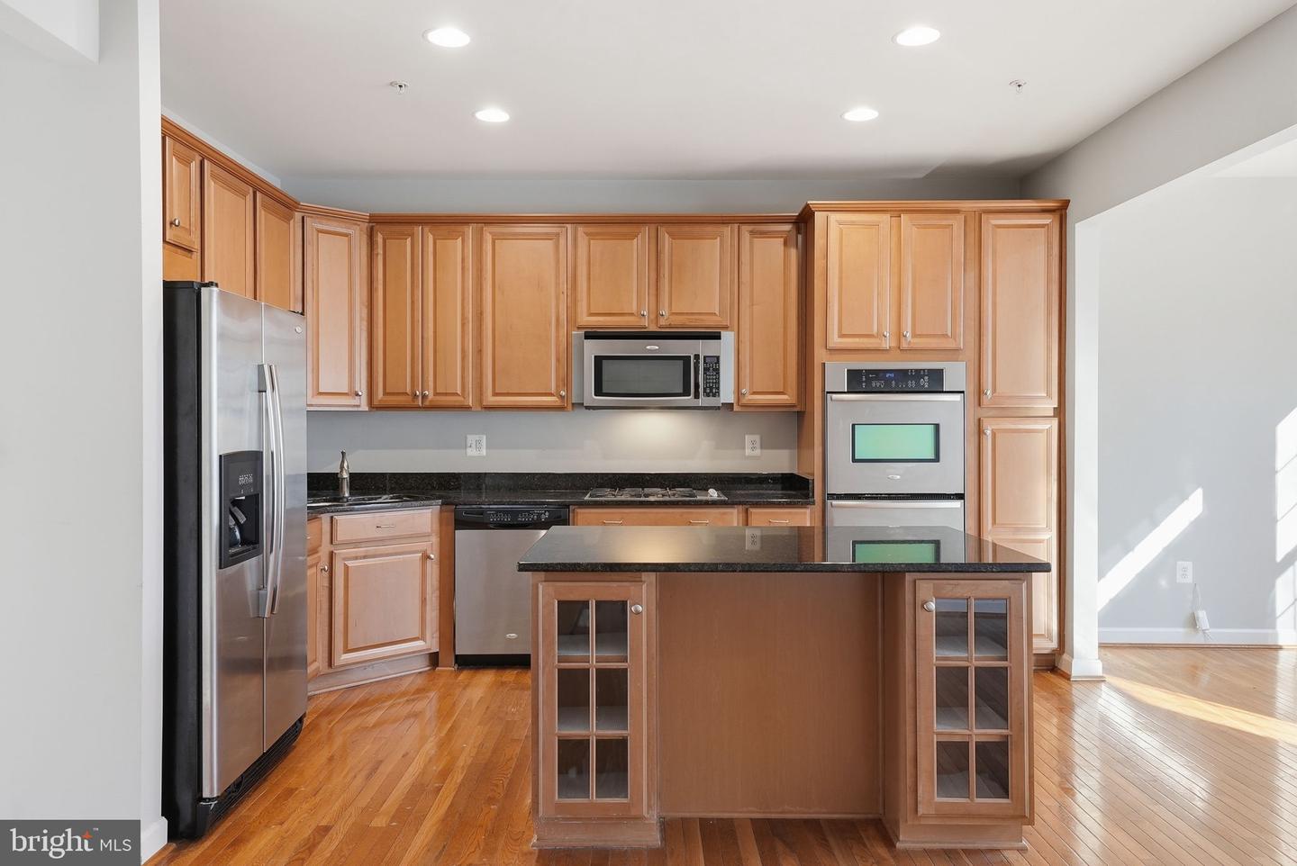 14614 Hawley Ln Property Photo 11