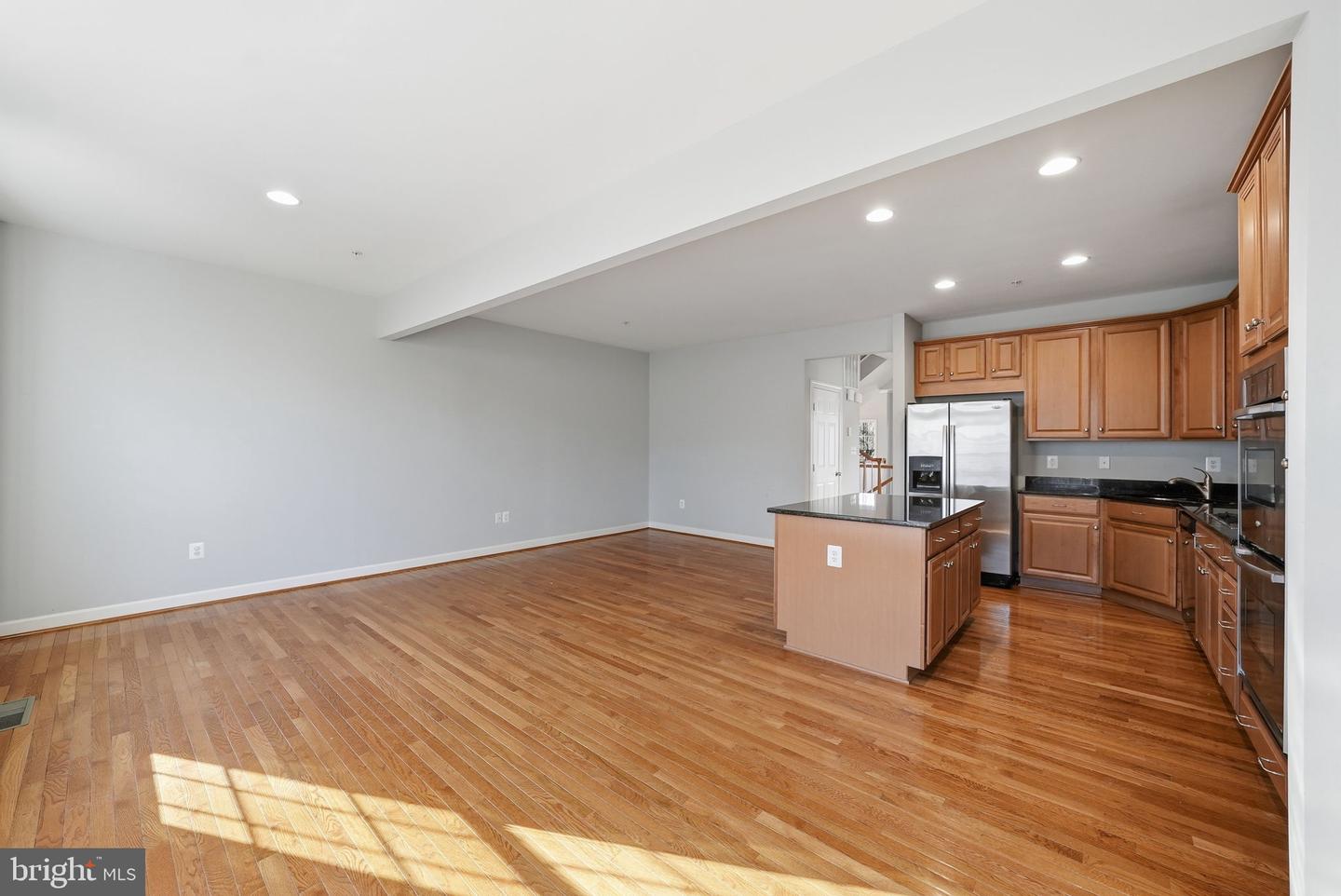 14614 Hawley Ln Property Photo 13
