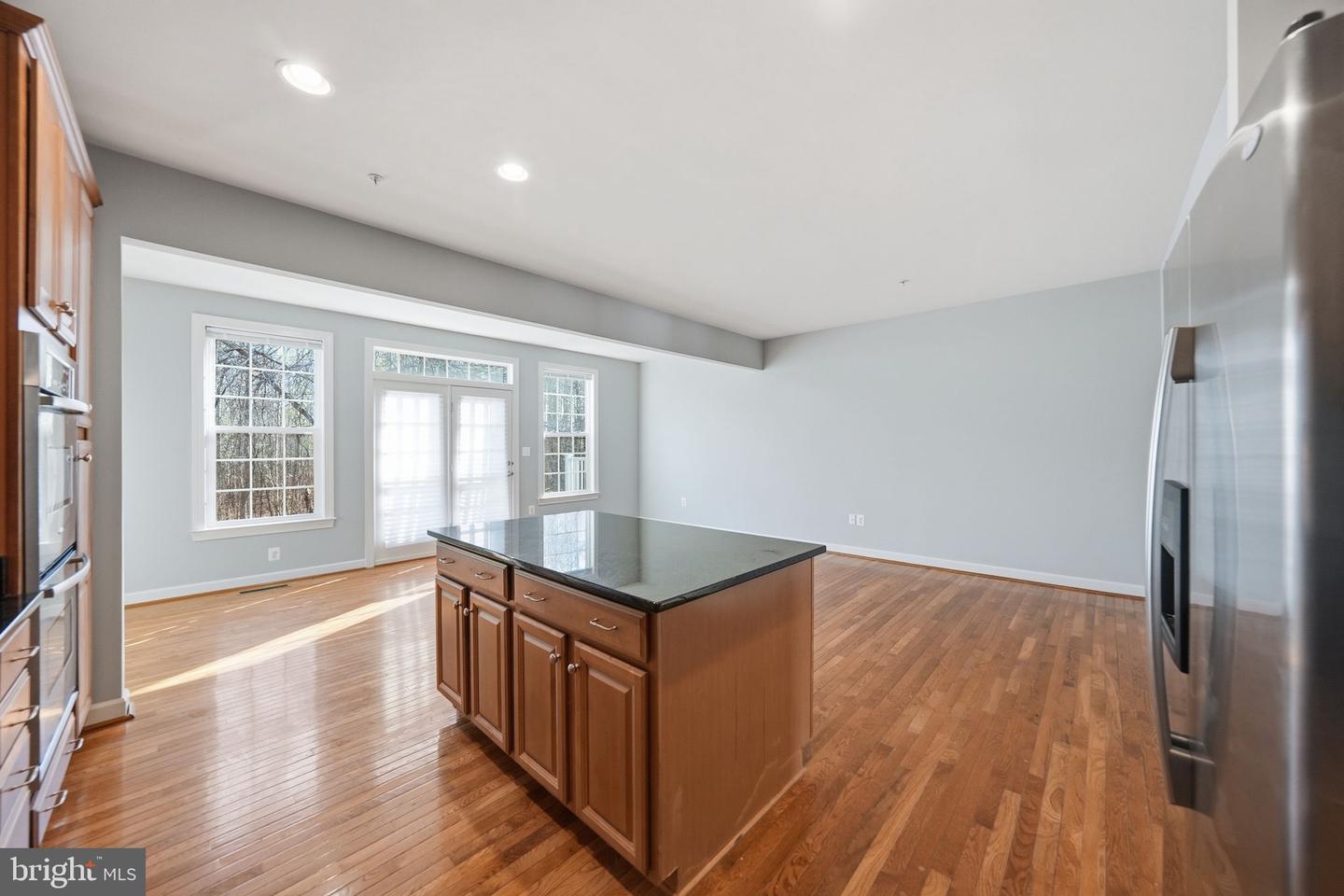 14614 Hawley Ln Property Photo 14