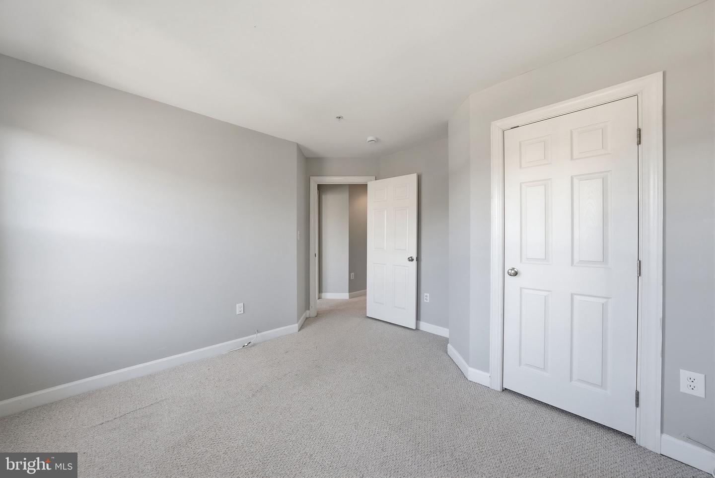 14614 Hawley Ln Property Photo 28
