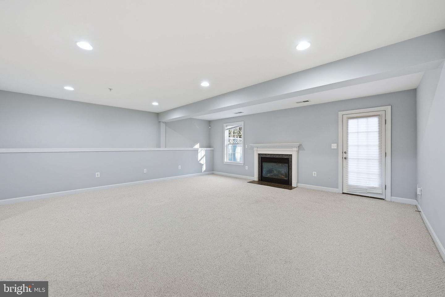 14614 Hawley Ln Property Photo 30