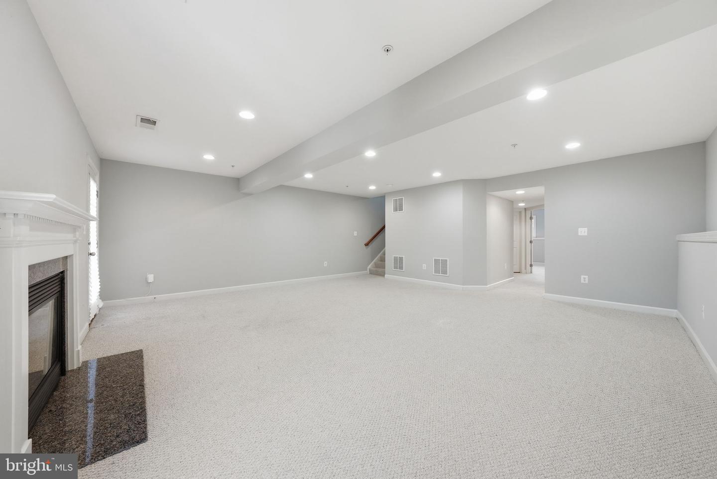 14614 Hawley Ln Property Photo 33