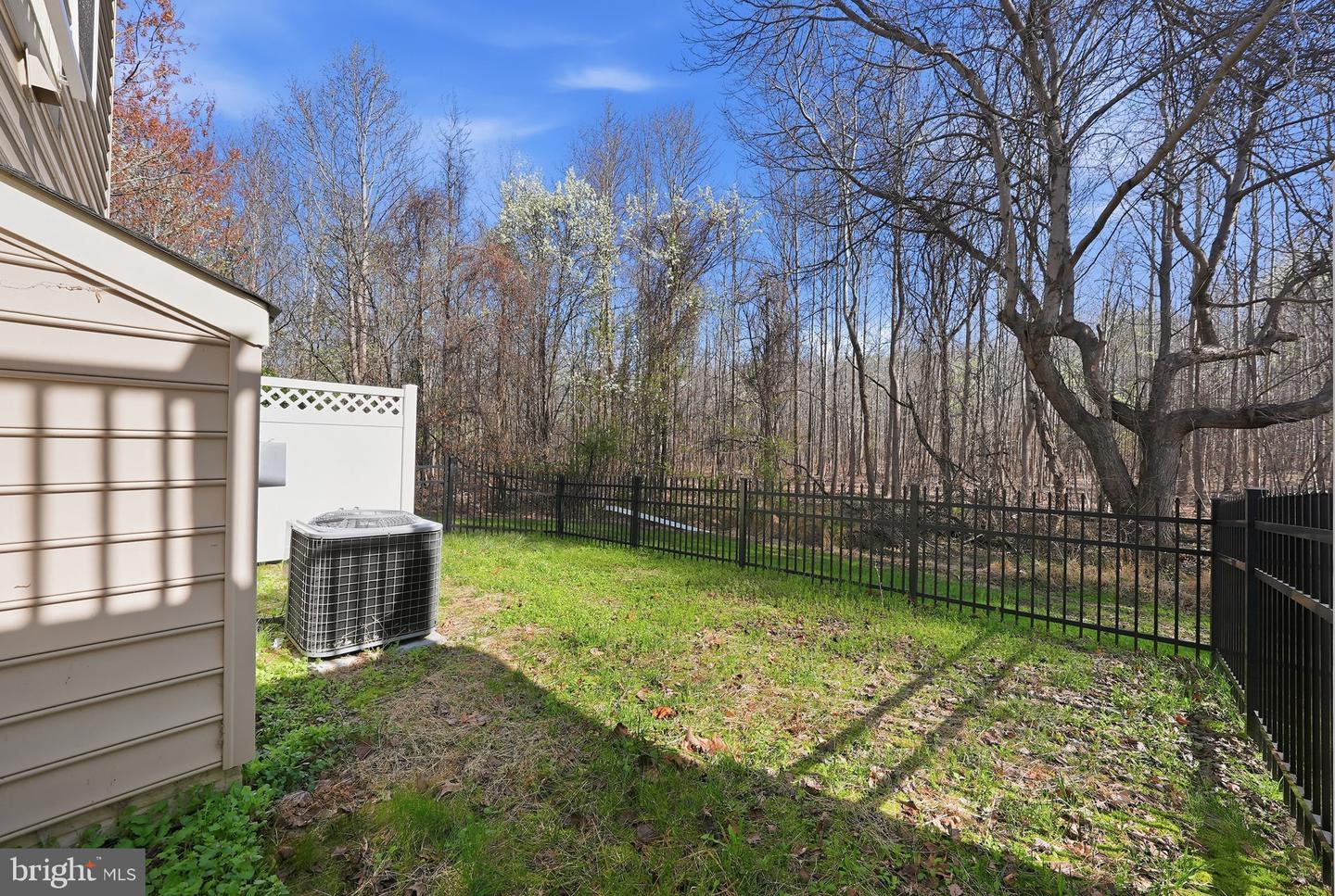 14614 Hawley Ln Property Photo 38