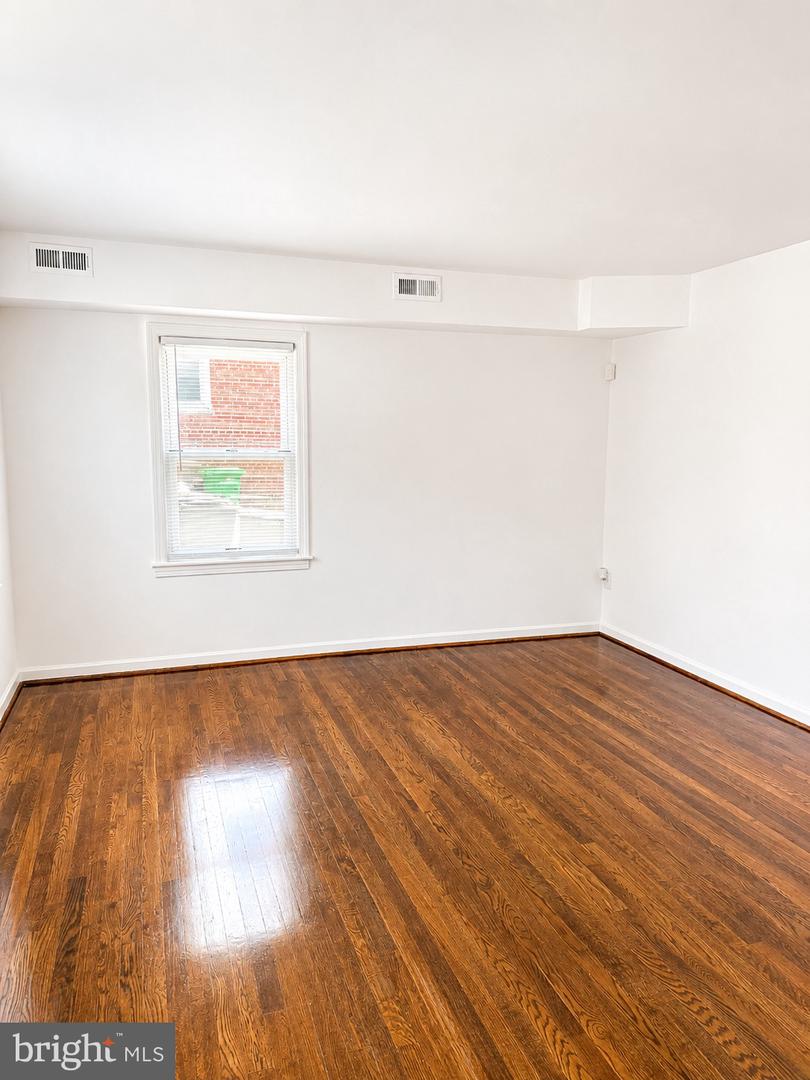 1120 Carrington Ave Property Photo 4