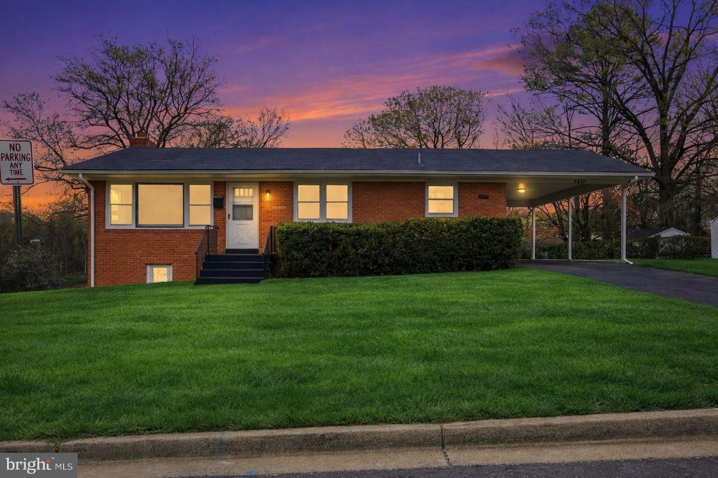 6419 62nd Pl Property Photo 1