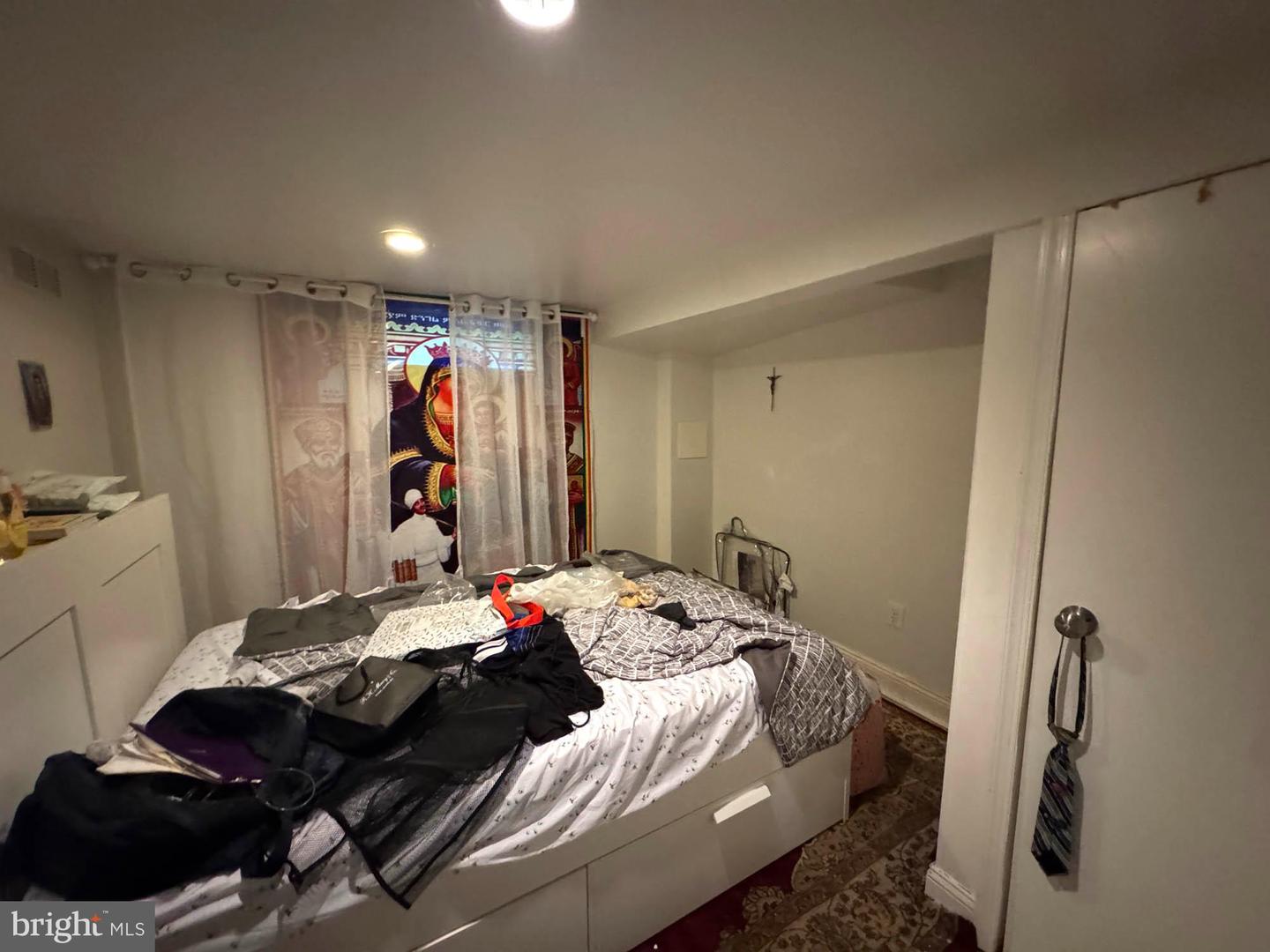6528 Jodie St Property Photo 15