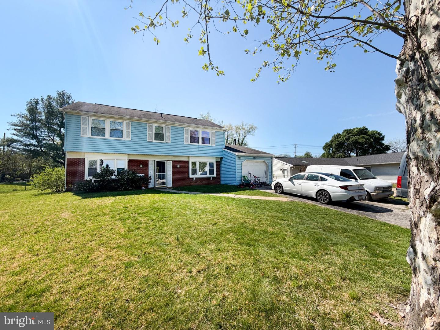 4717 Ramsgate Ln Property Photo 1
