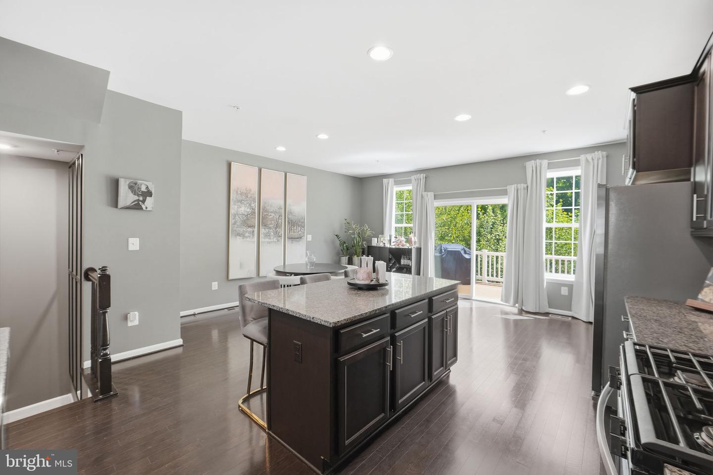 5107 Forest Pines Dr Property Photo 8