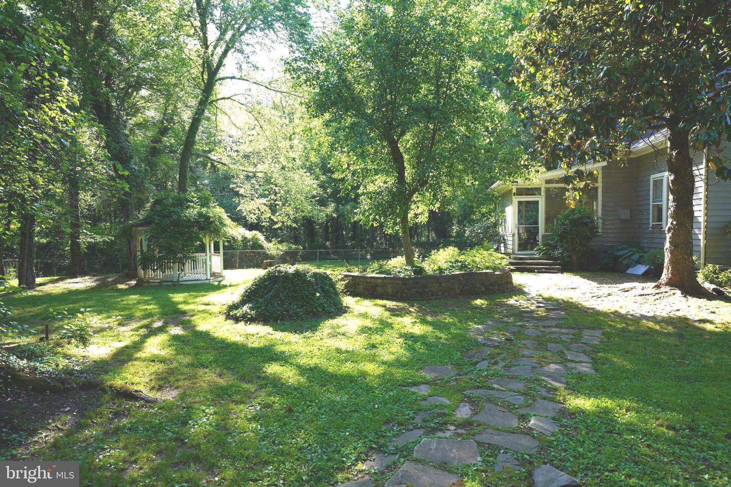 Greenbelt Rd Property Photo 14