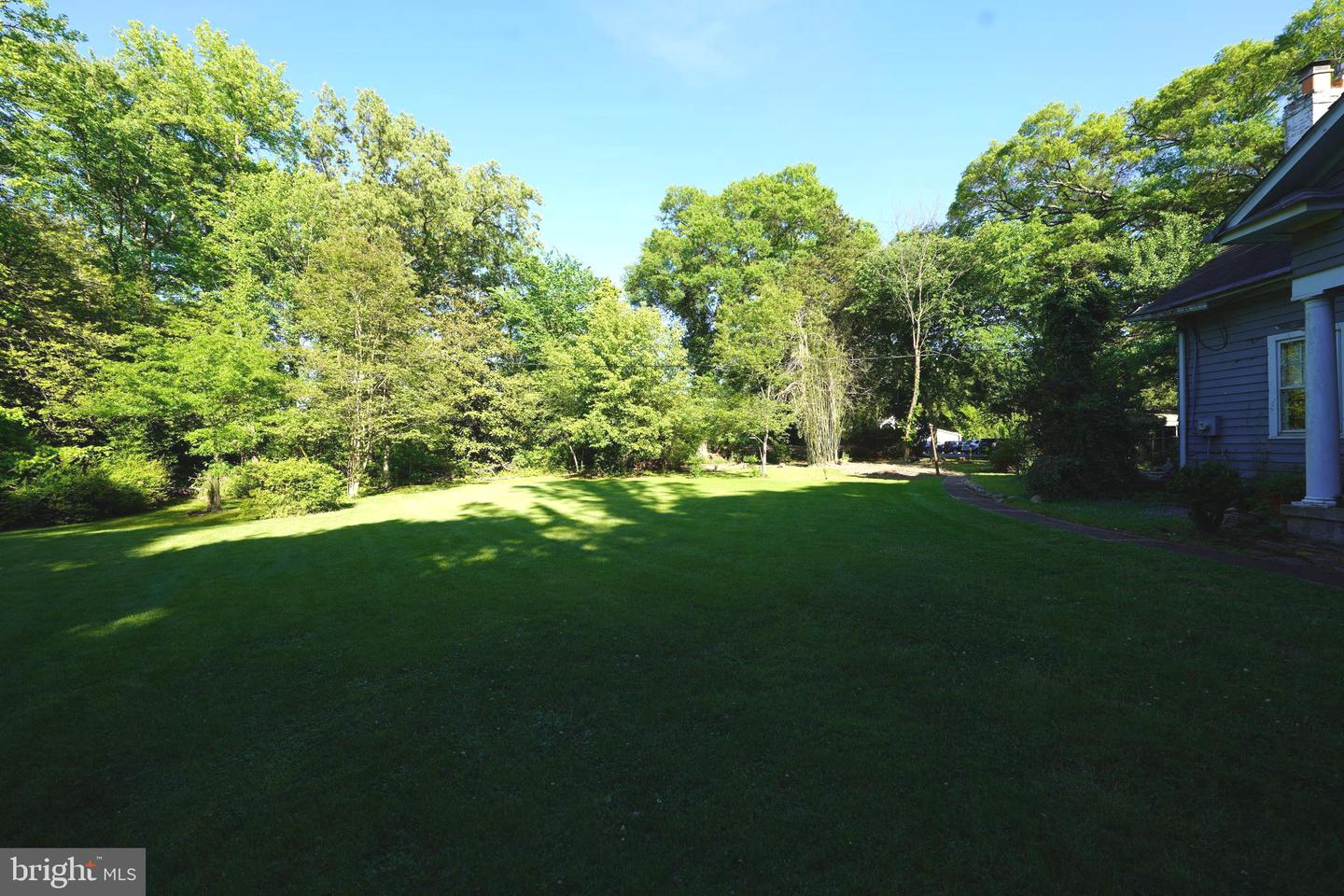 Greenbelt Rd Property Photo 16