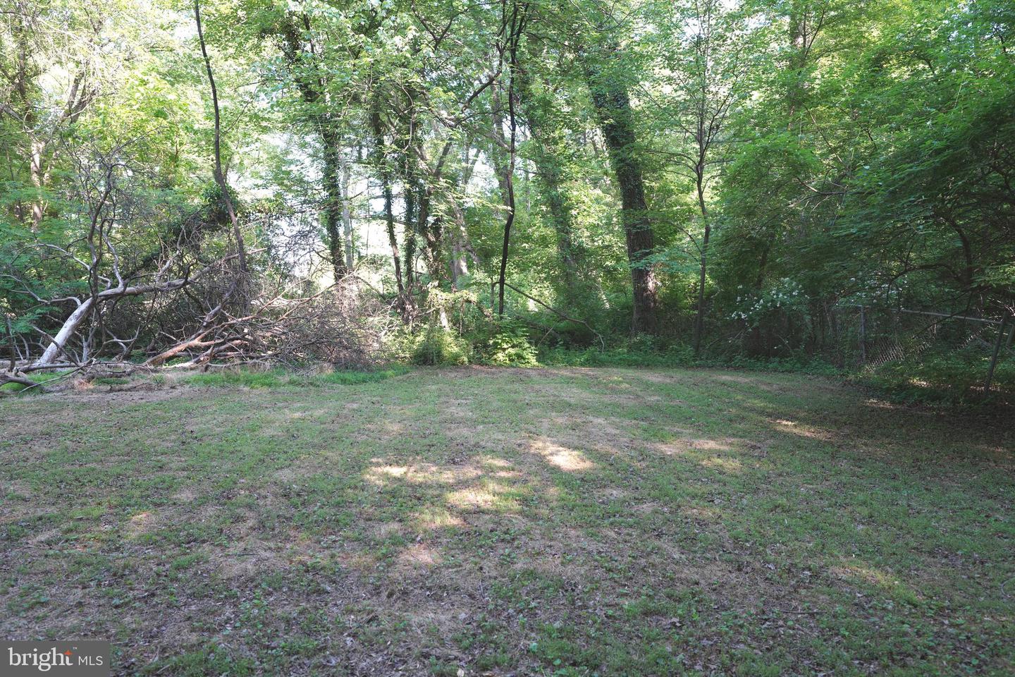 Greenbelt Rd Property Photo 25