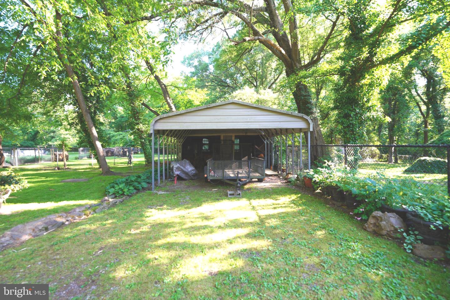 Greenbelt Rd Property Photo 38