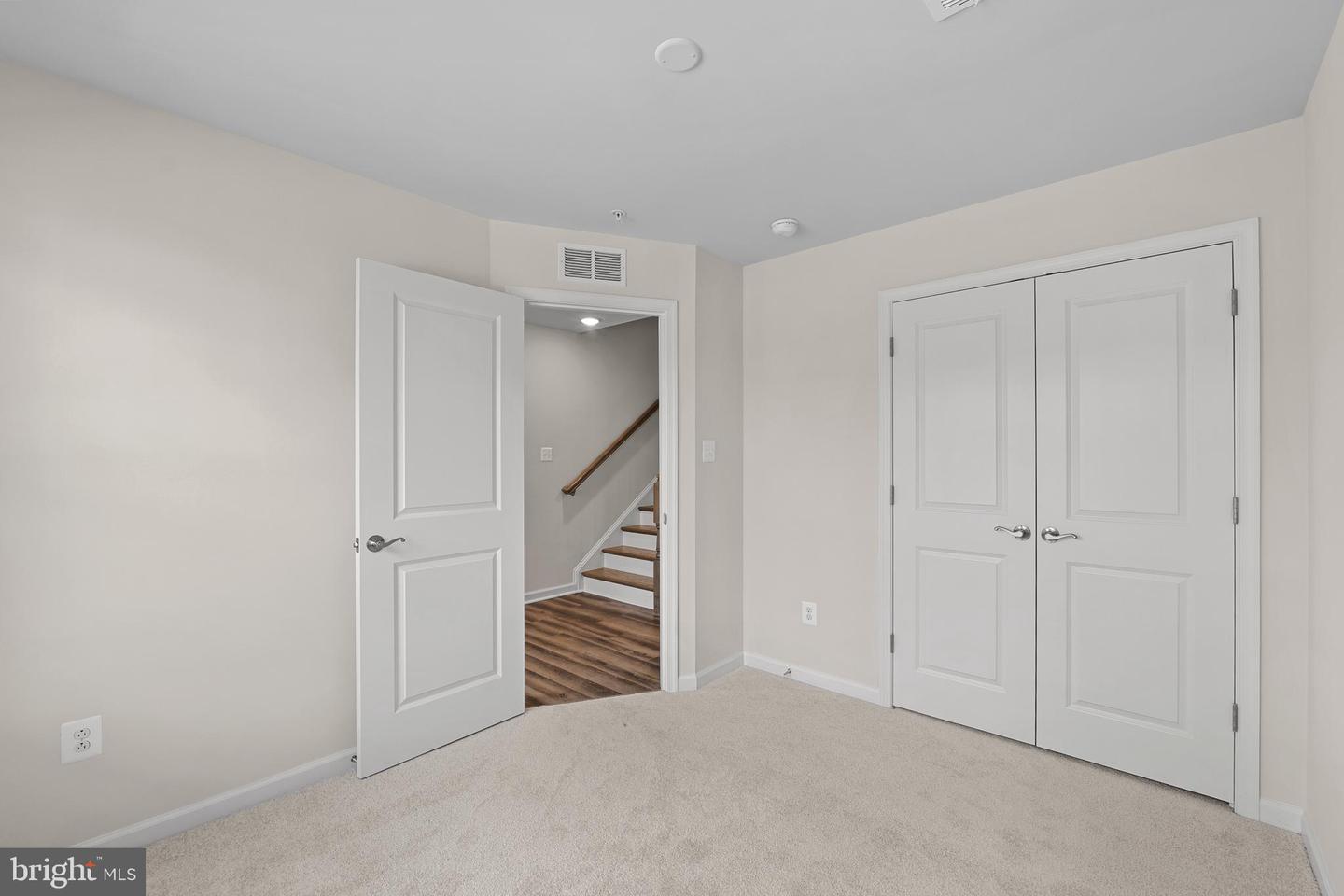 6045 Soho Way Property Photo 5
