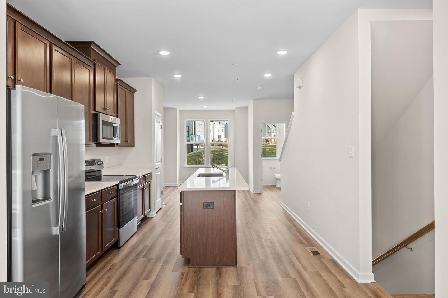 6045 Soho Way Property Photo 7
