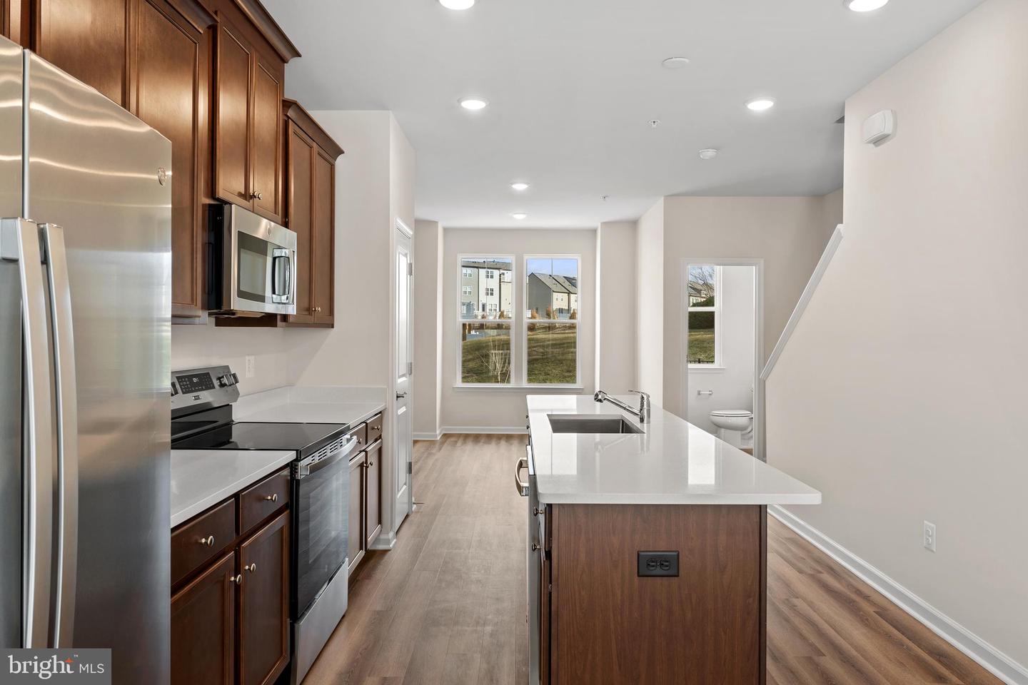 6045 Soho Way Property Photo 13