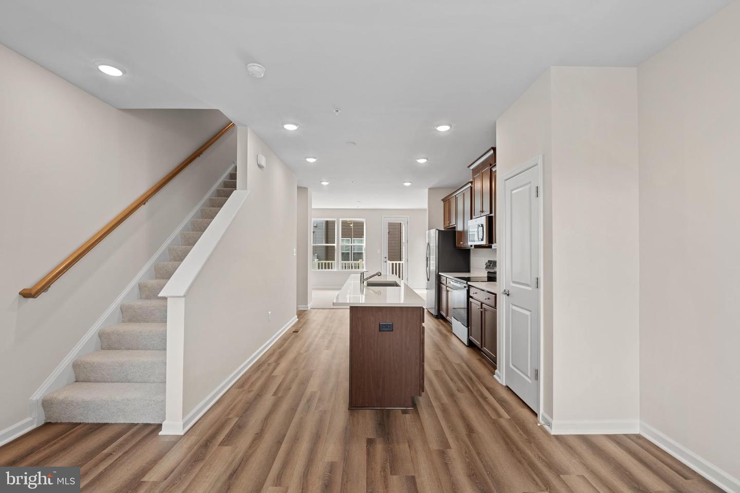 6045 Soho Way Property Photo 14