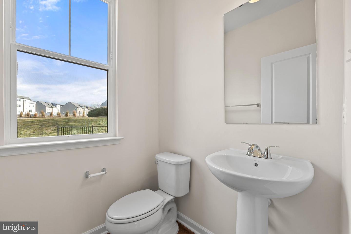 6045 Soho Way Property Photo 16