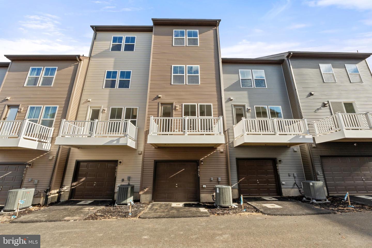 6045 Soho Way Property Photo 27