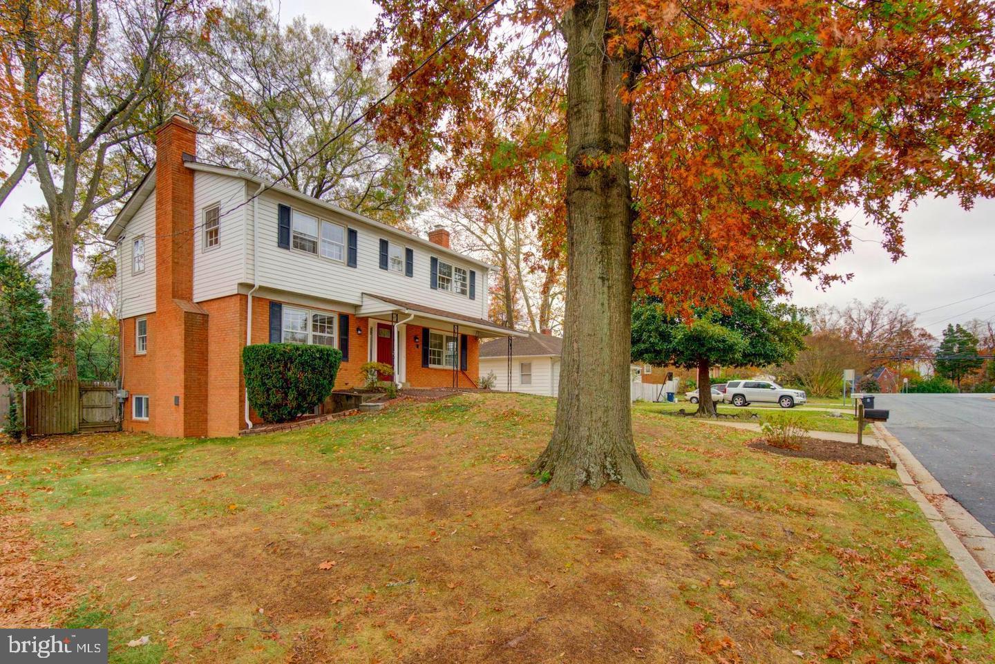11207 Emack Rd Property Photo 2