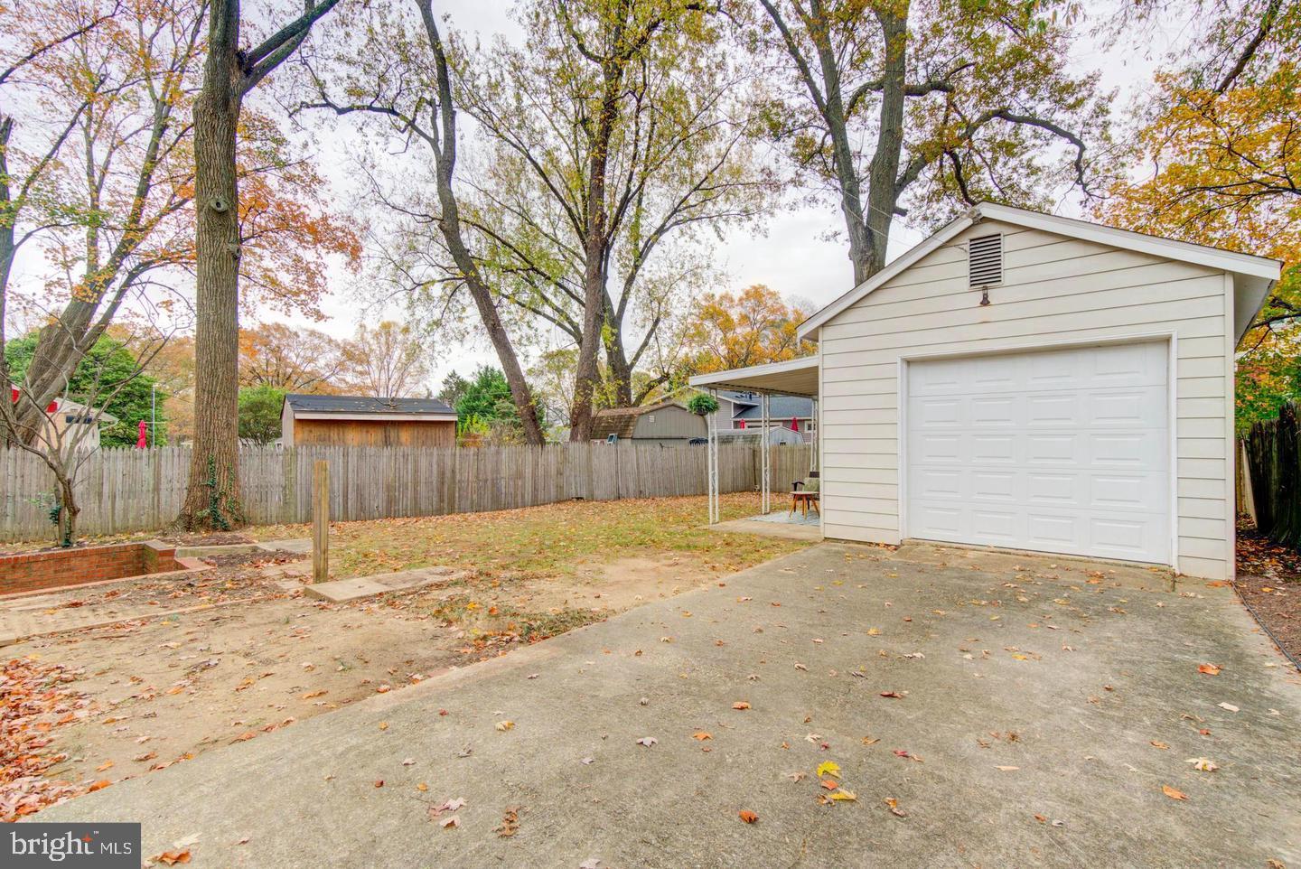 11207 Emack Rd Property Photo 45