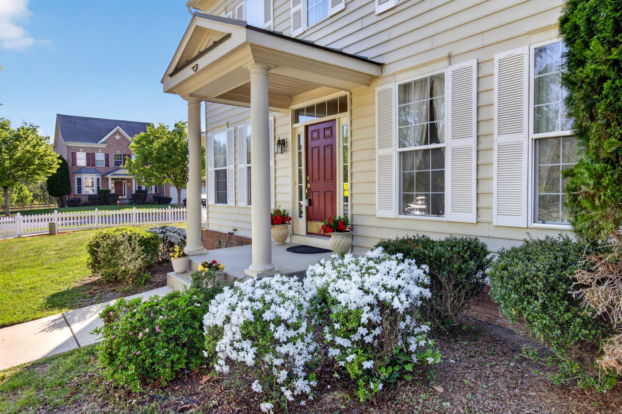 14305 Lightfoot St Property Photo 3