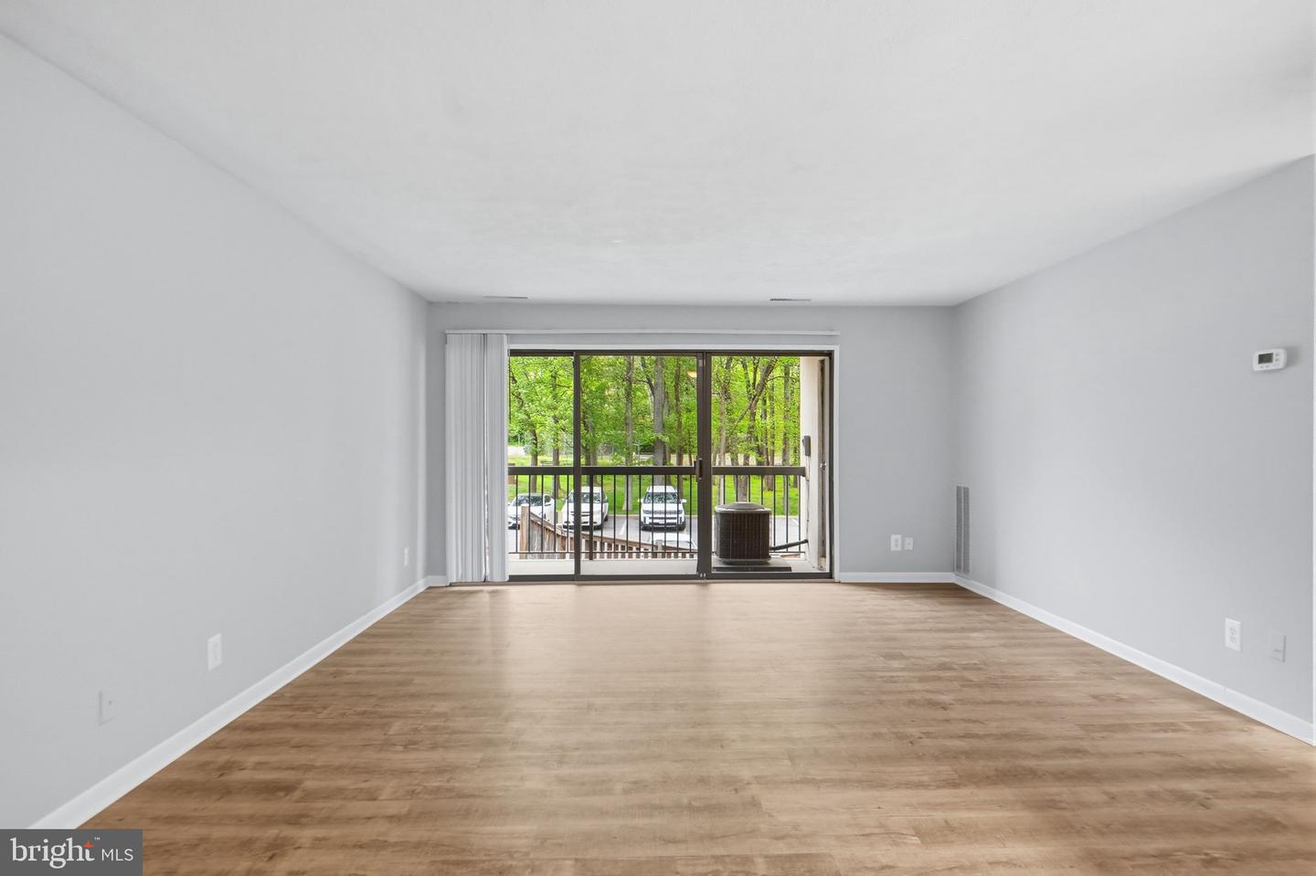 10114 Campus Way S #201-8c Property Photo 4