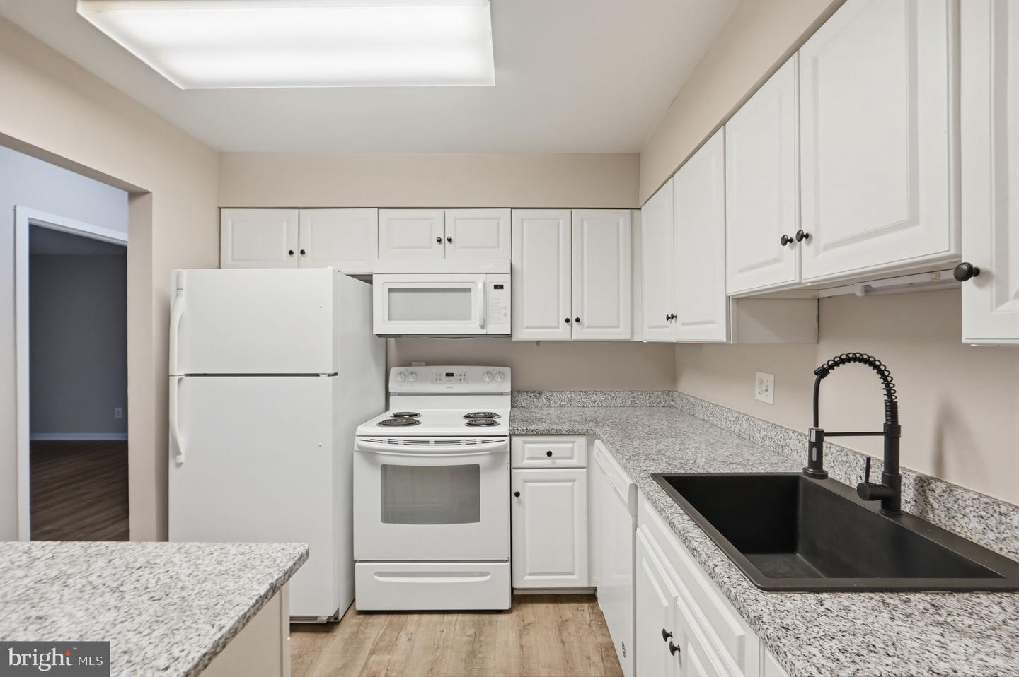 10114 Campus Way S #201-8c Property Photo 14