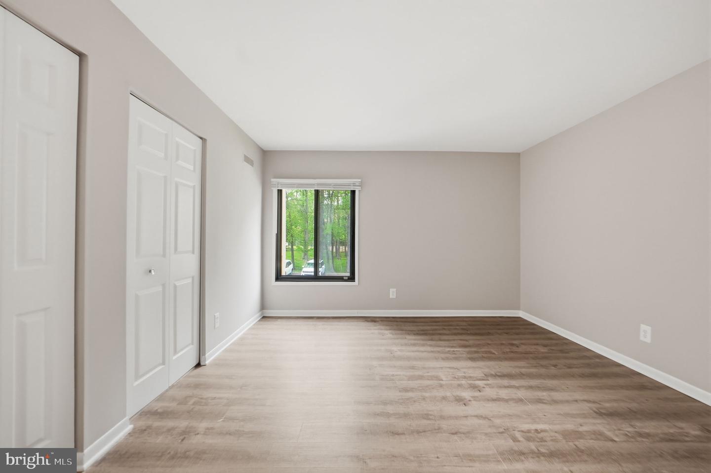 10114 Campus Way S #201-8c Property Photo 16