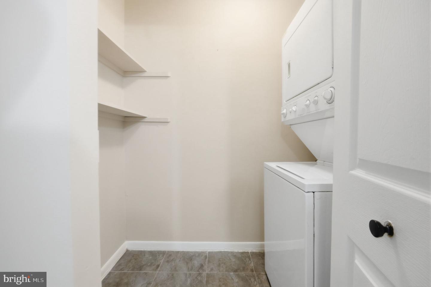10114 Campus Way S #201-8c Property Photo 20