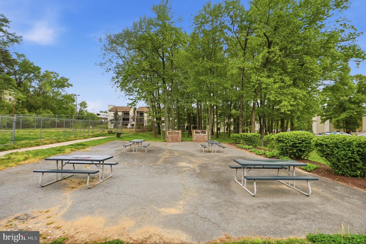 10114 Campus Way S #201-8c Property Photo 31
