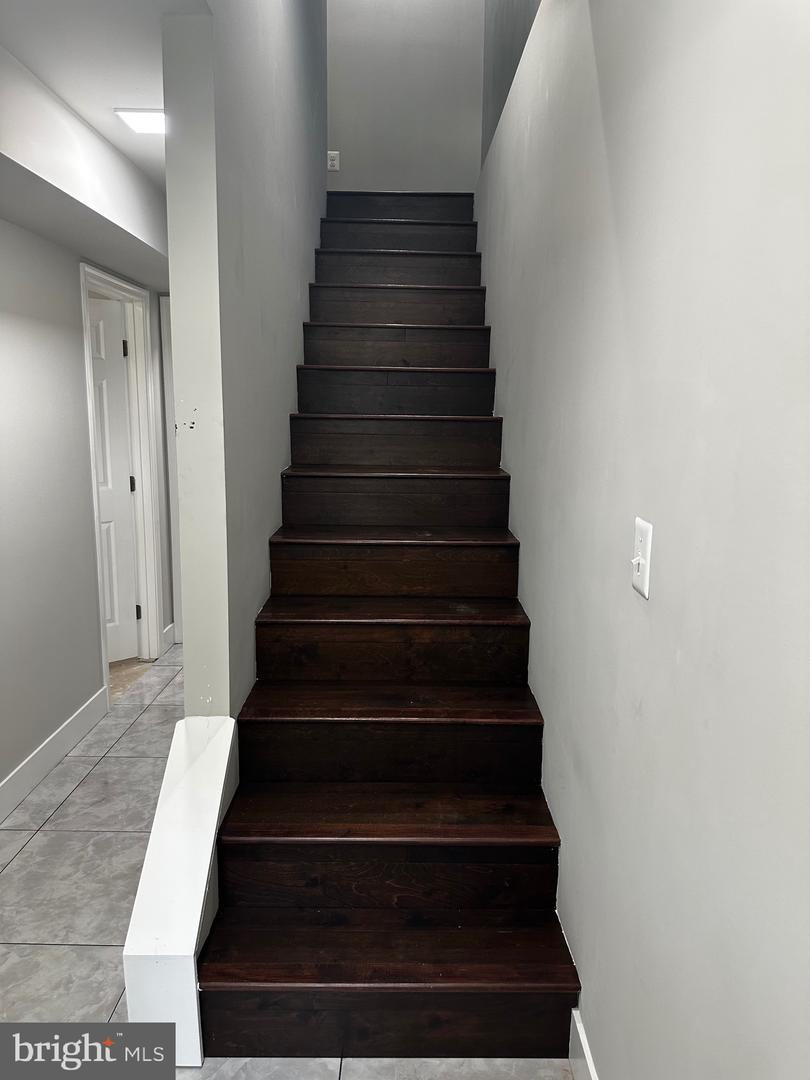 4 Akin Ave Property Photo 11